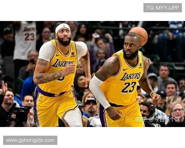 2021年灰熊与湖人激战回顾：精彩瞬间与赛季影响分析